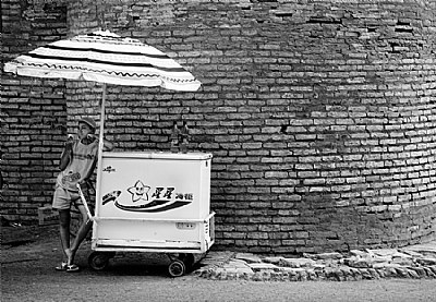 Boy with ice-cream, Khiva
