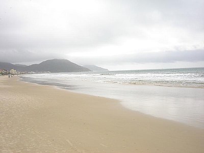  Loneliness at the beach 