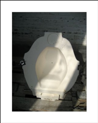 Have a (toilet)seat...