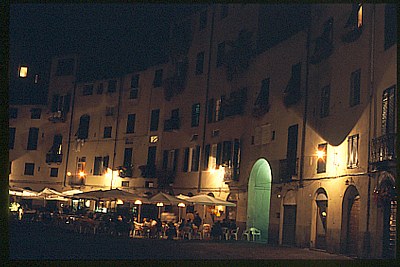 Notturno a Lucca