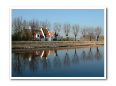 Damme: canal house