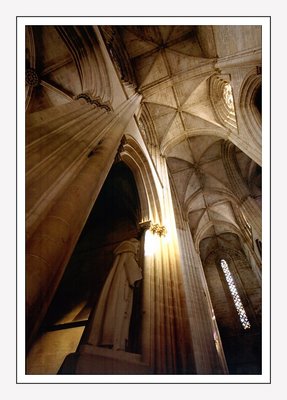 Geometry of the Batalha Cathedral XV cen