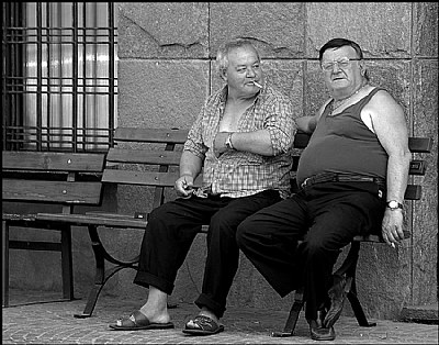 Relax in the Bench