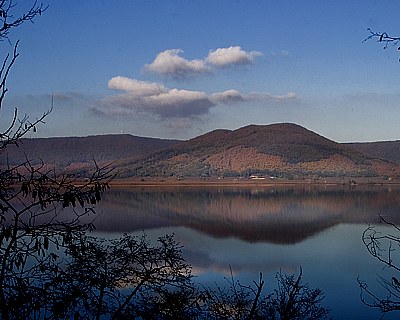 Vico Lake