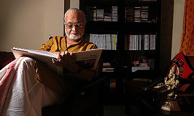 Author Vijay Tendulkar