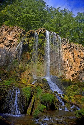 Falling Spring Falls