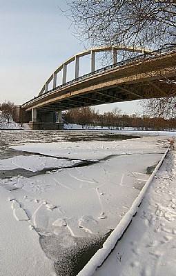 The winter bridge