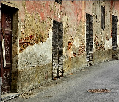 Old walls and doors 