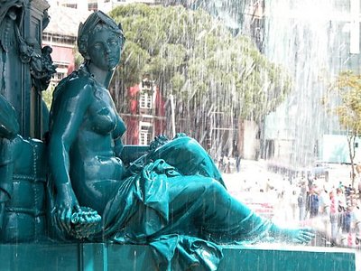 ROSSIO FOUNTAIN