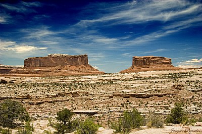 Entering Canyonland island in the sky area