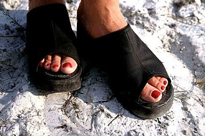 toes and sand