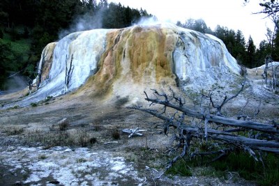 lHOT MINERAL SPRING