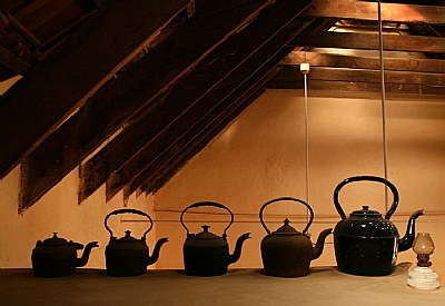 Porcelain March