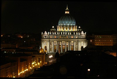 San Pietro di notte