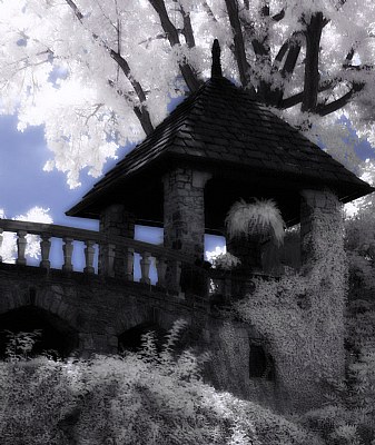 Parapet  in Infrared