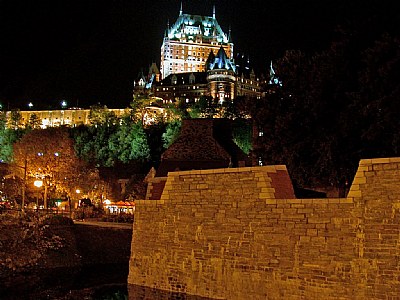 Quebec by night