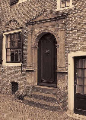 Entrance of a old wallhouse