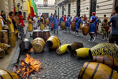 CANDOMBE AT THE STREET