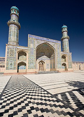 East enterance, Masjid-e Jami