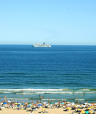 Ship & Beach