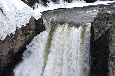 Top of Lower Yellowstone falls