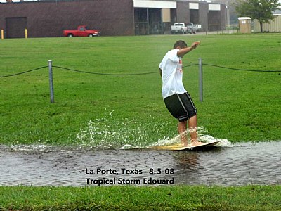 Surfing Edouardo