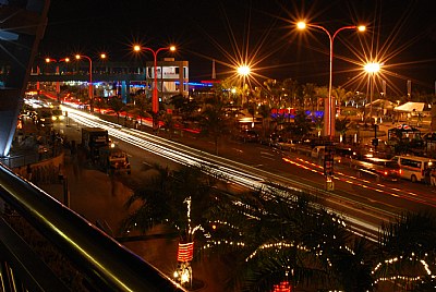 manila at night