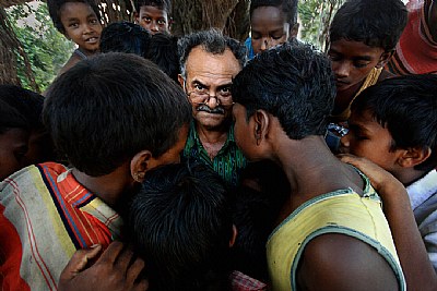 Story Teller Grand Father 