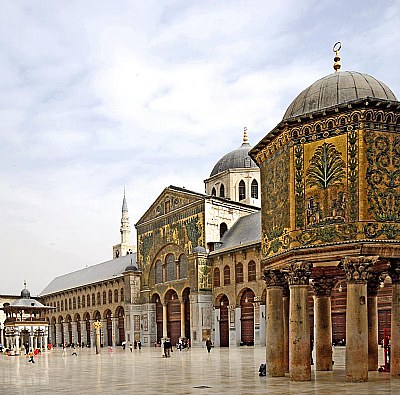 Omayed Mosque3.jpg"