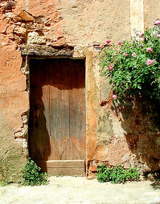 Doorway in Roussillon