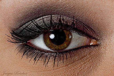 Sara's eye