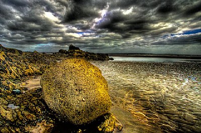 Beachboulder