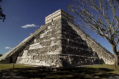 pyramid corner