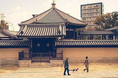 Take a walk in Osaka