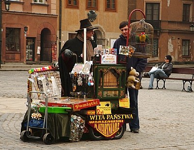 Organ grinder