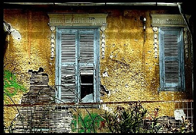 ruins with decor....