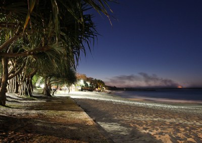 Noosa Main Beach at night
