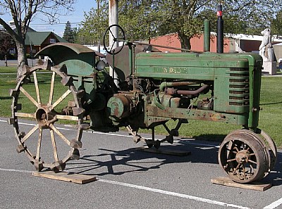 1943 John Deere