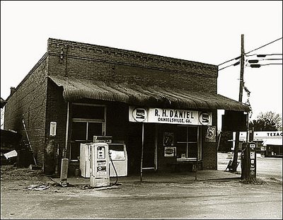 Vintage 1973: R.H. Daniels Store; Danielsville, Ga. USA