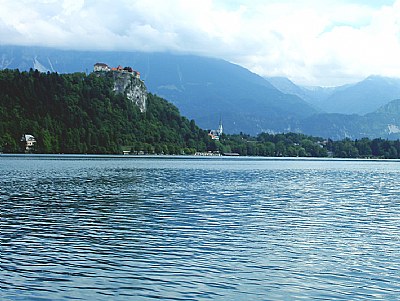 Lake & Mountain