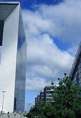 La Defense 5