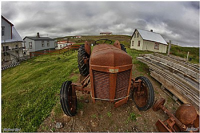 HDR old tractor 