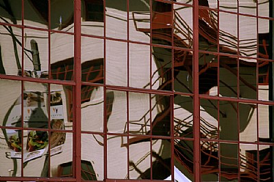 Fort Mason Window Reflection dimenstions