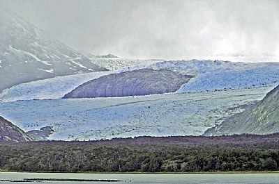 Glacier & Rocks