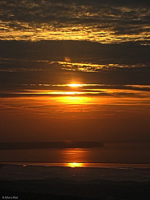 Sunset from the air. Ocaso desde el aire