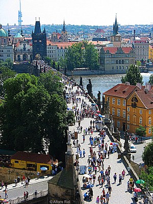 Karlu&#778;v most Praga