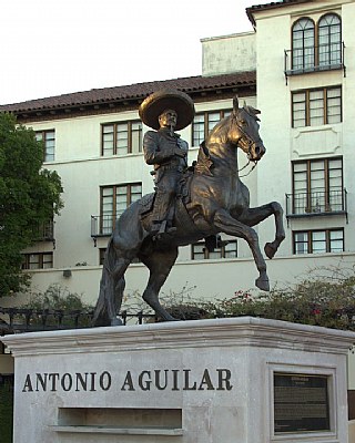 " Antonio Aguilar "
