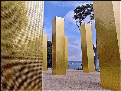 The sky over nine columns