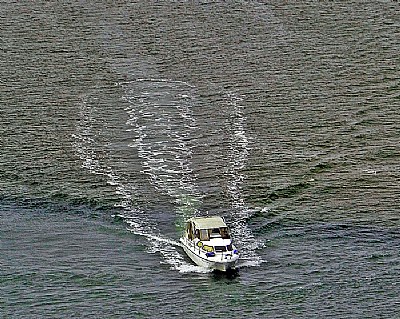 Boat & Traces