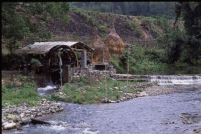 Jiangxi China - Water Wheel